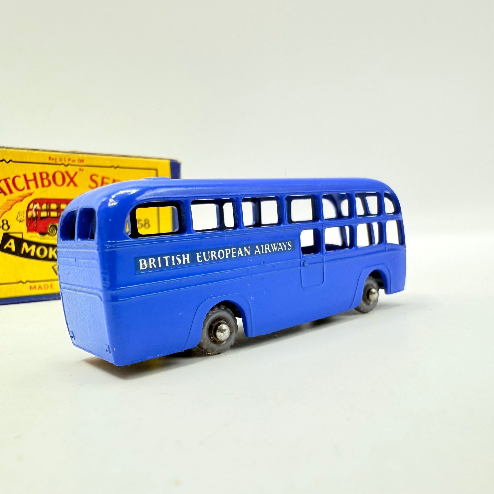 Matchbox Lesney 58a AEC BEA Coach GPW - Magic Matchbox