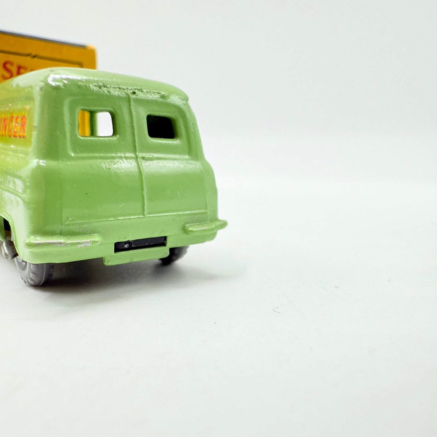 Matchbox Lesney 59a Ford Thames Singer Van GPW - Magic Matchbox