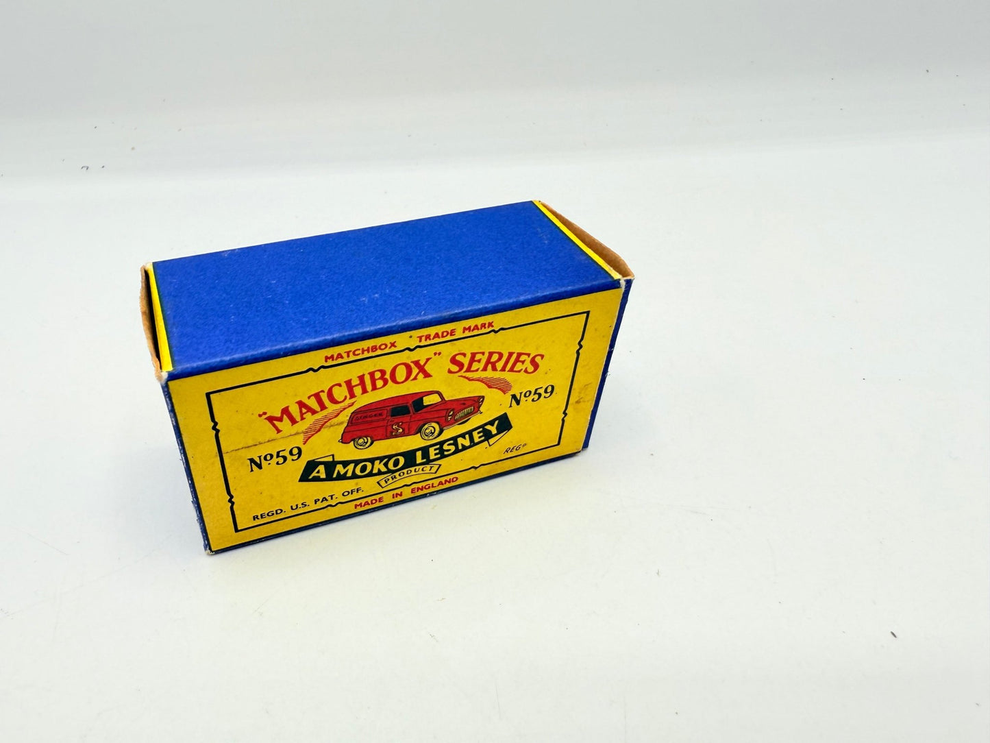 Matchbox Lesney 59a Ford Thames Singer Van SPW - Magic Matchbox