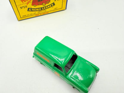 Matchbox Lesney 59a Ford Thames Singer Van SPW - Magic Matchbox