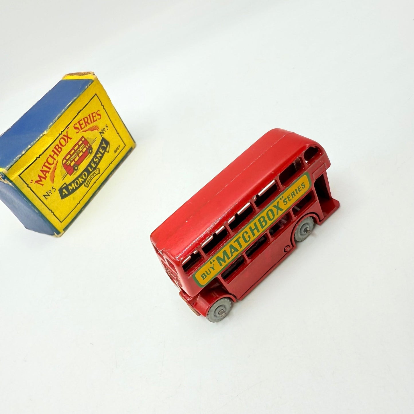 Matchbox Lesney 5b London Bus GPW - Magic Matchbox
