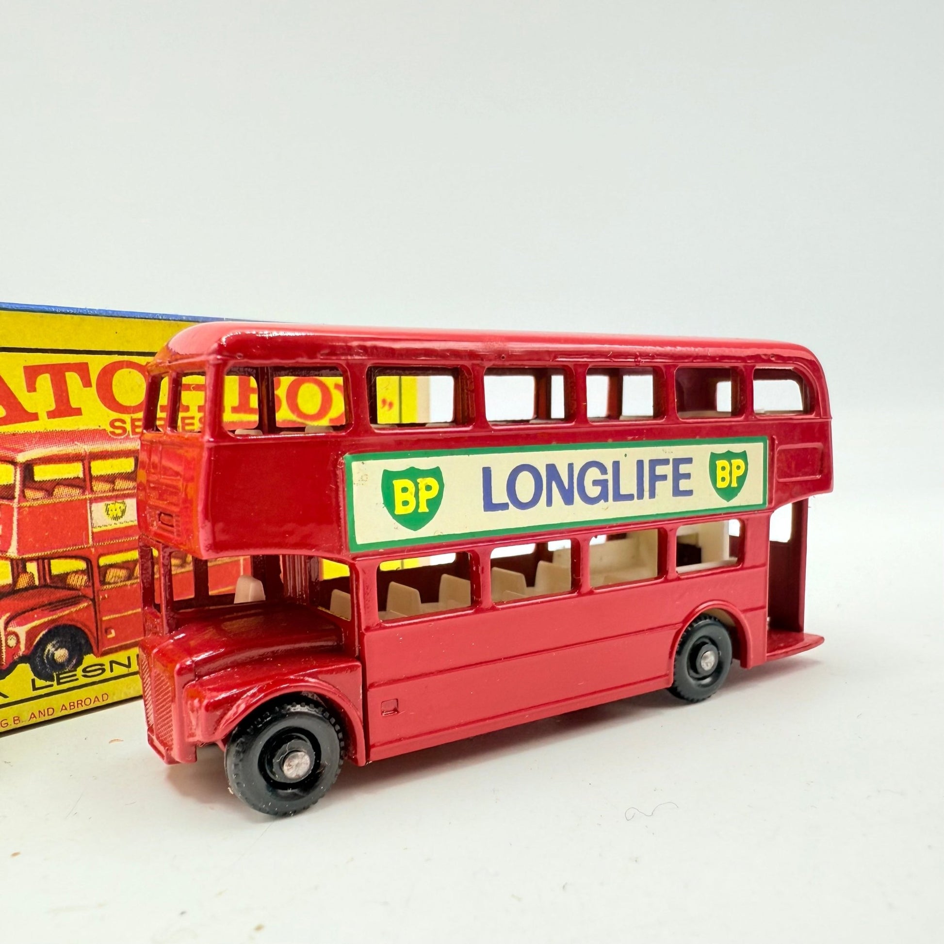Matchbox Lesney 5d Routemaster Bus - Magic Matchbox