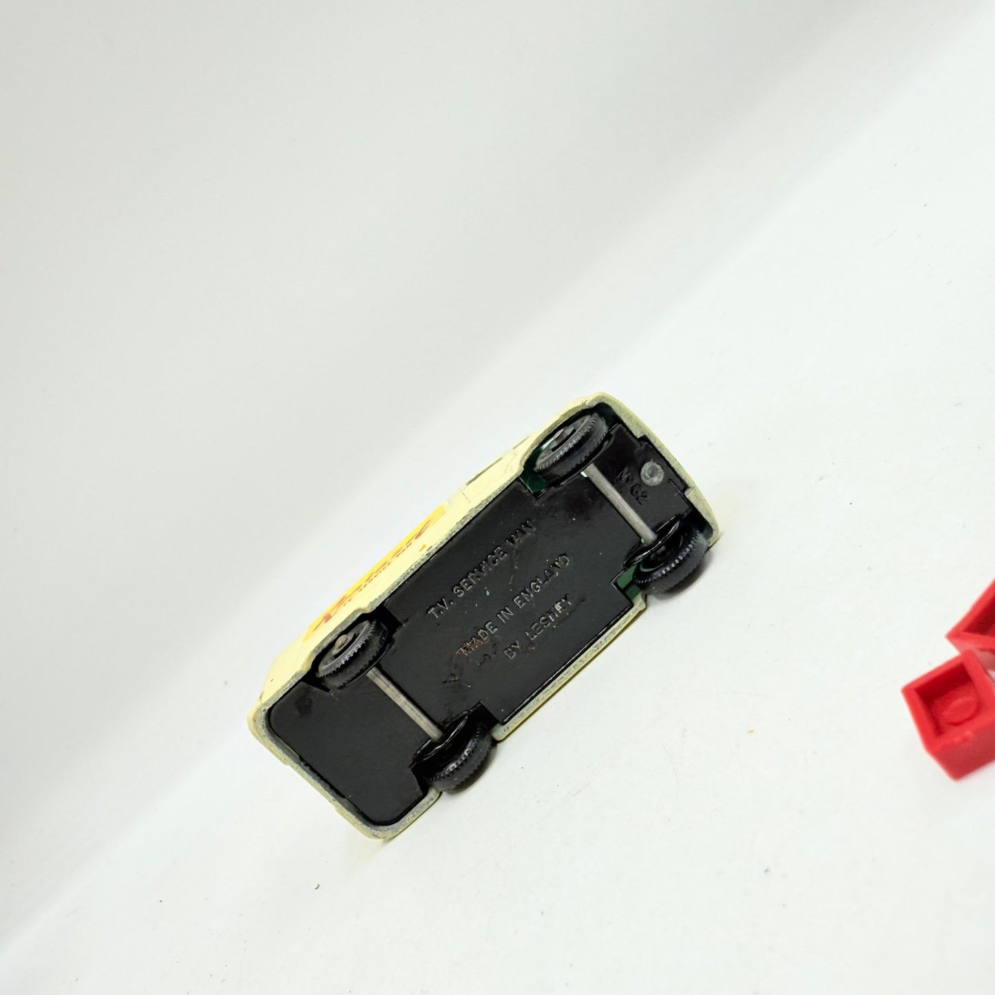 Matchbox Lesney 62b Commer TV Tentaset Van - Magic Matchbox