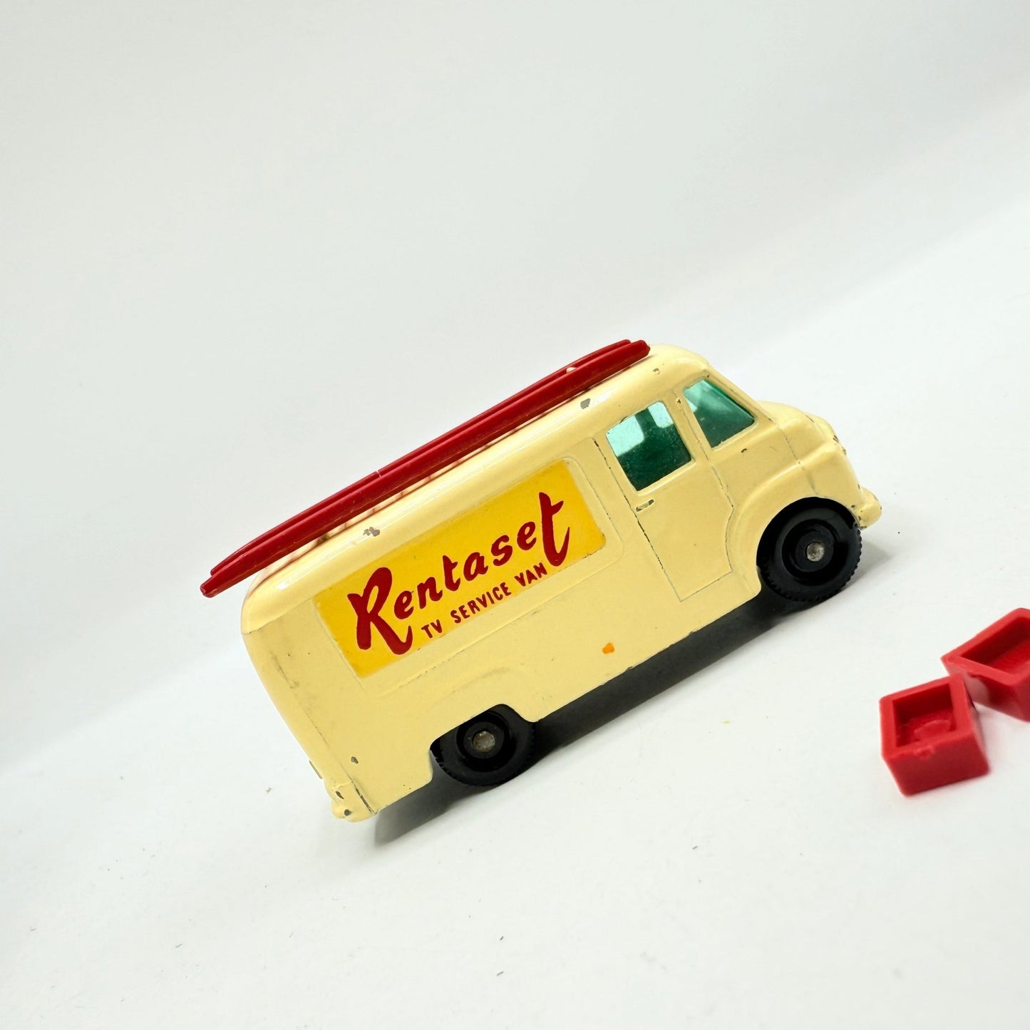 Matchbox Lesney 62b Commer TV Tentaset Van - Magic Matchbox
