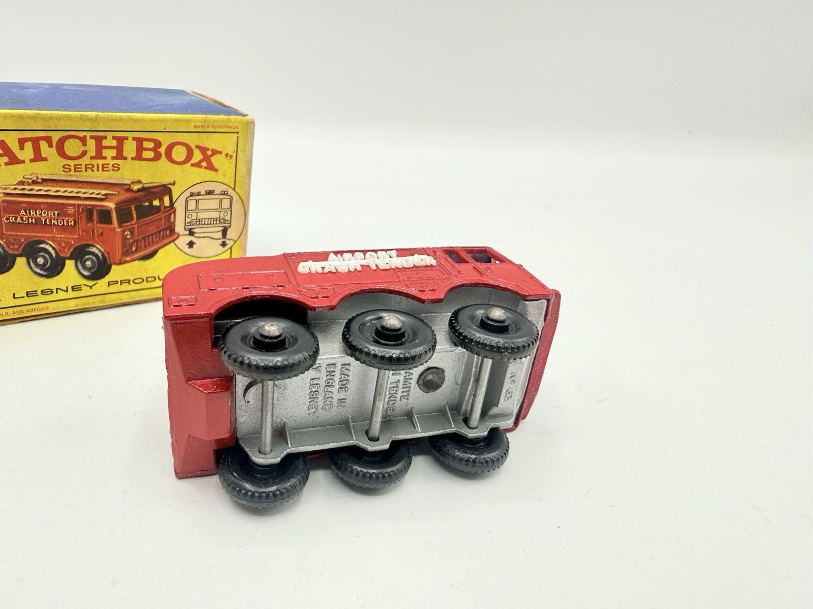 Matchbox Lesney 63b Alvis Foamite Crash Tender Boxed - Magic Matchbox