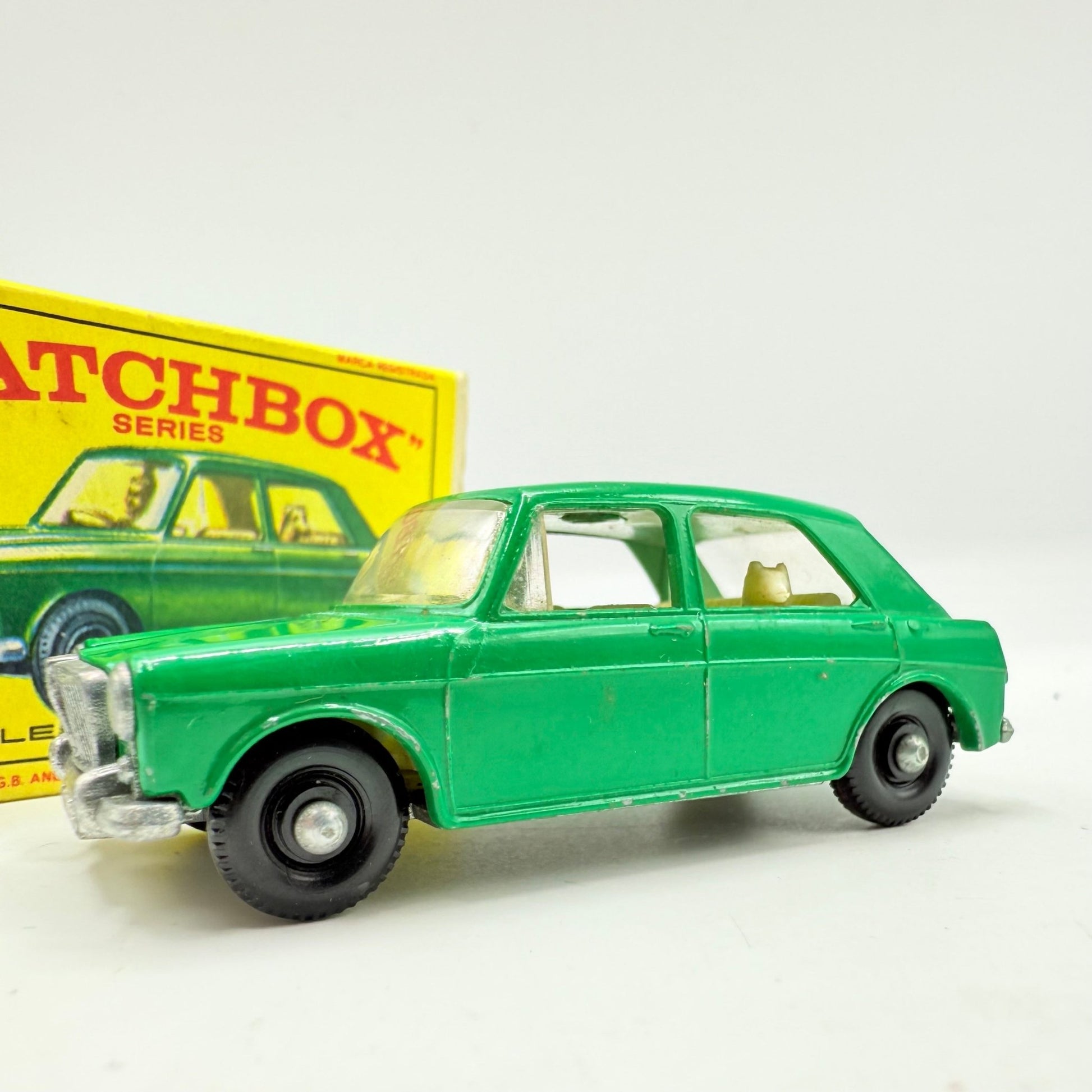 Matchbox Lesney 64b MG 1100 - Magic Matchbox