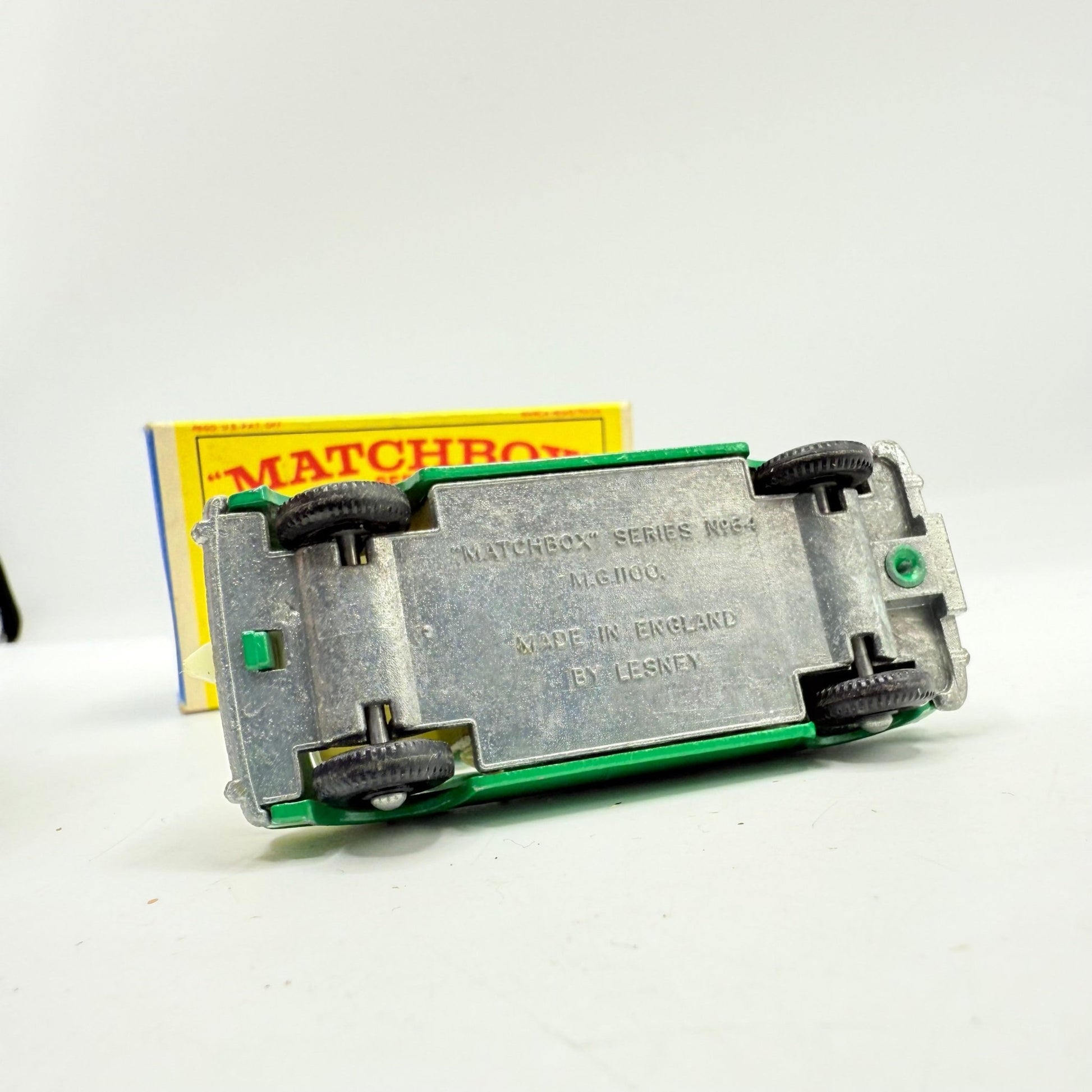 Matchbox Lesney 64b MG 1100 - Magic Matchbox