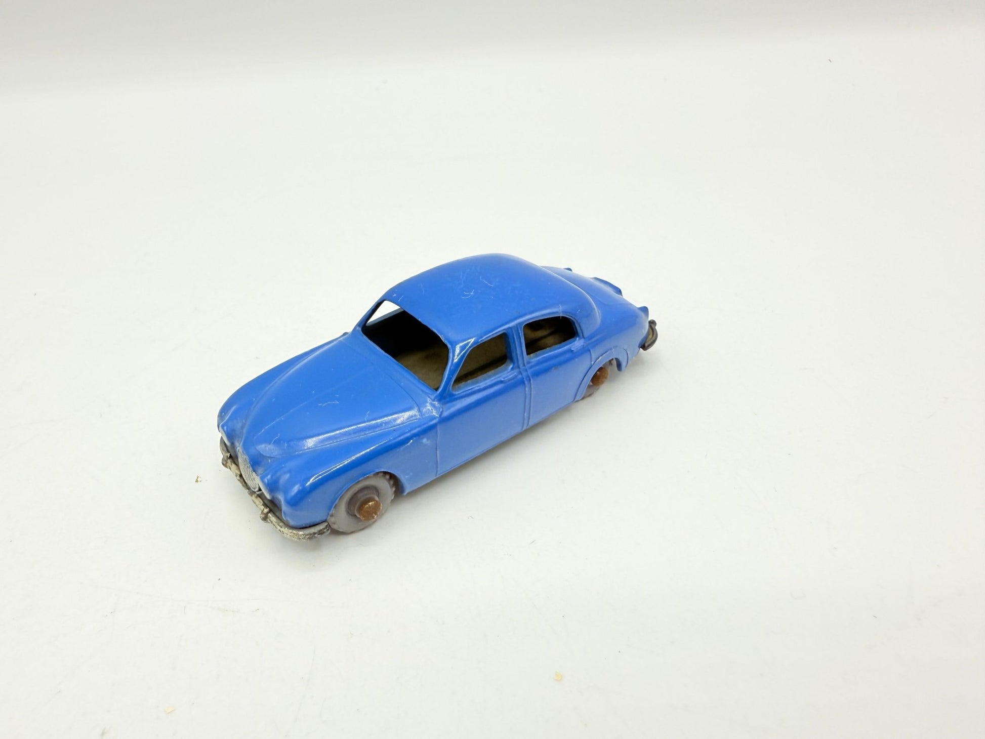 Matchbox Lesney 65a Jaguar 3.4 GPW Silver Licence Plate - Magic Matchbox