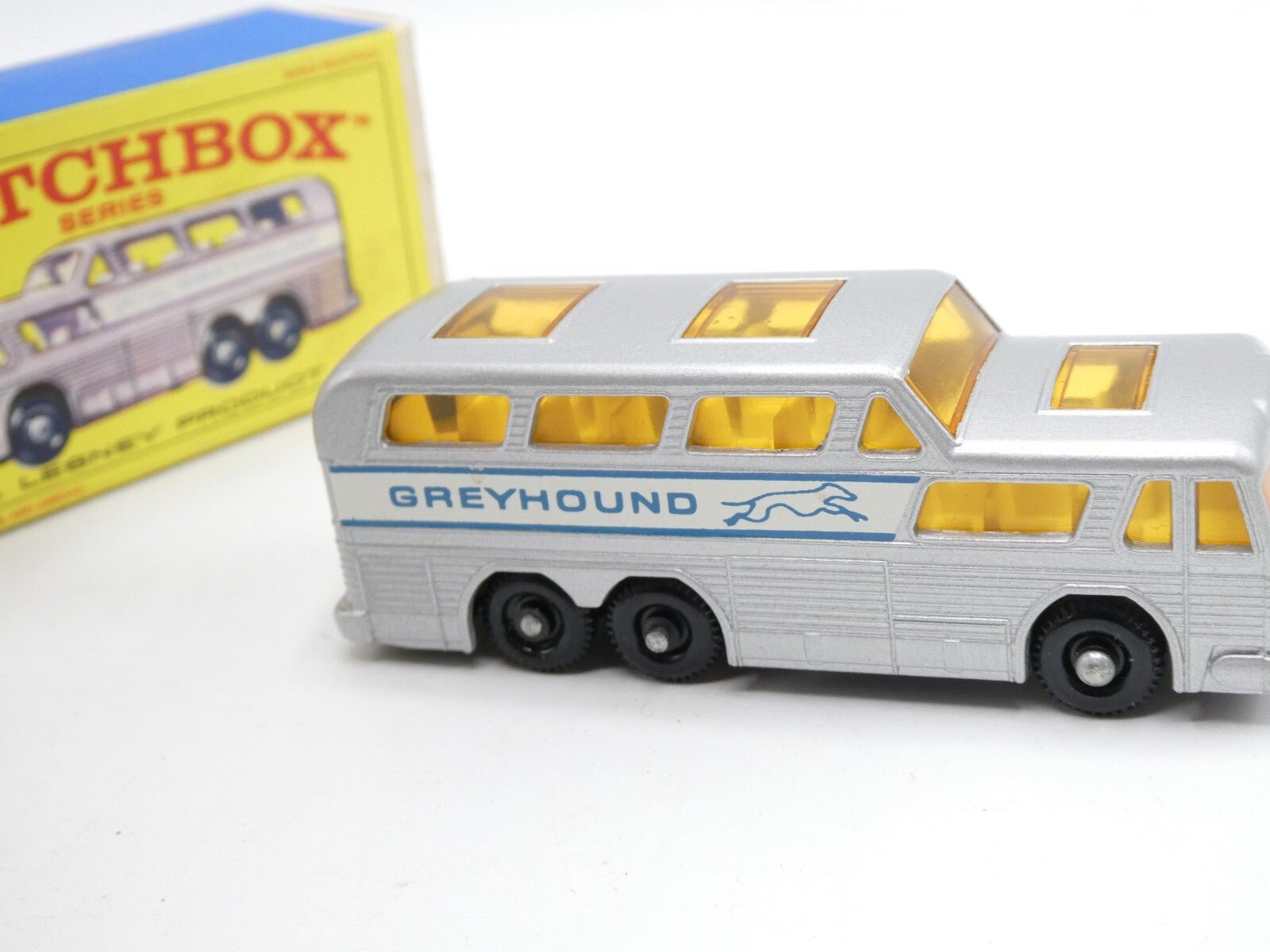Matchbox Lesney 66 Greyhound Coach - Magic Matchbox