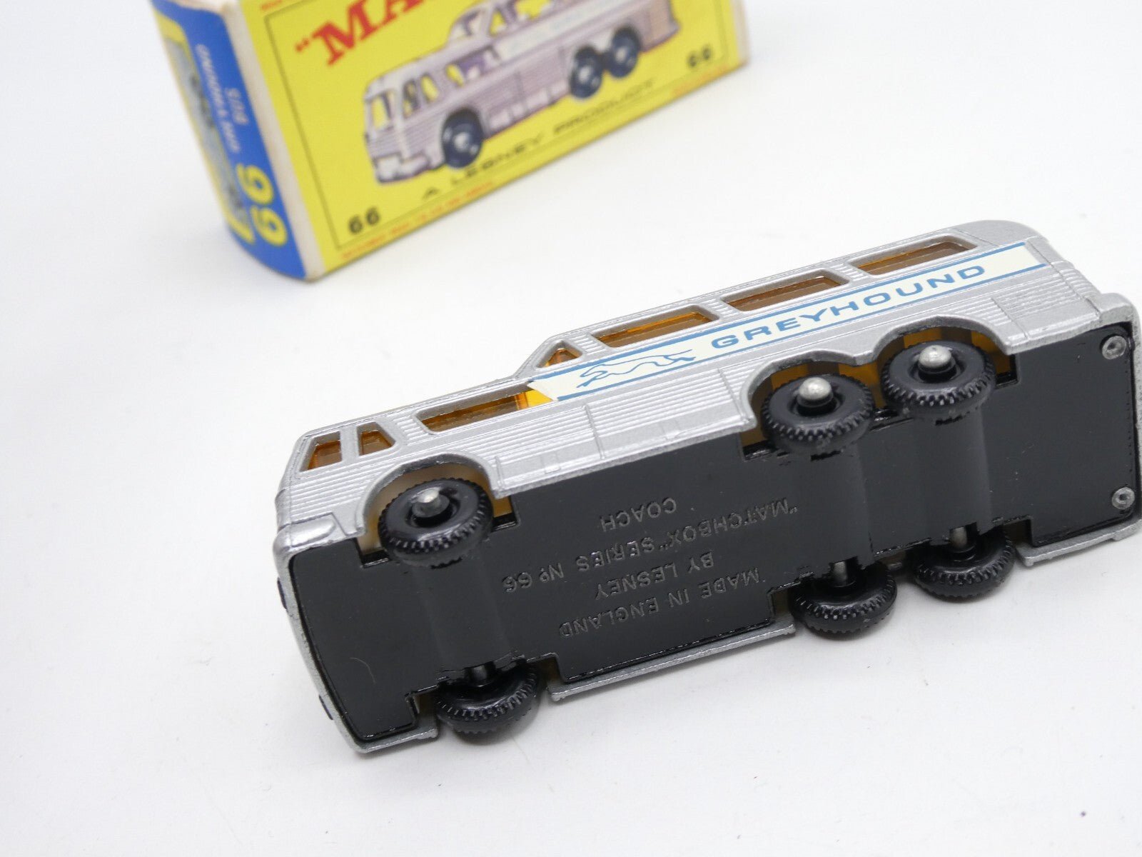 Matchbox Lesney 66 Greyhound Coach - Magic Matchbox