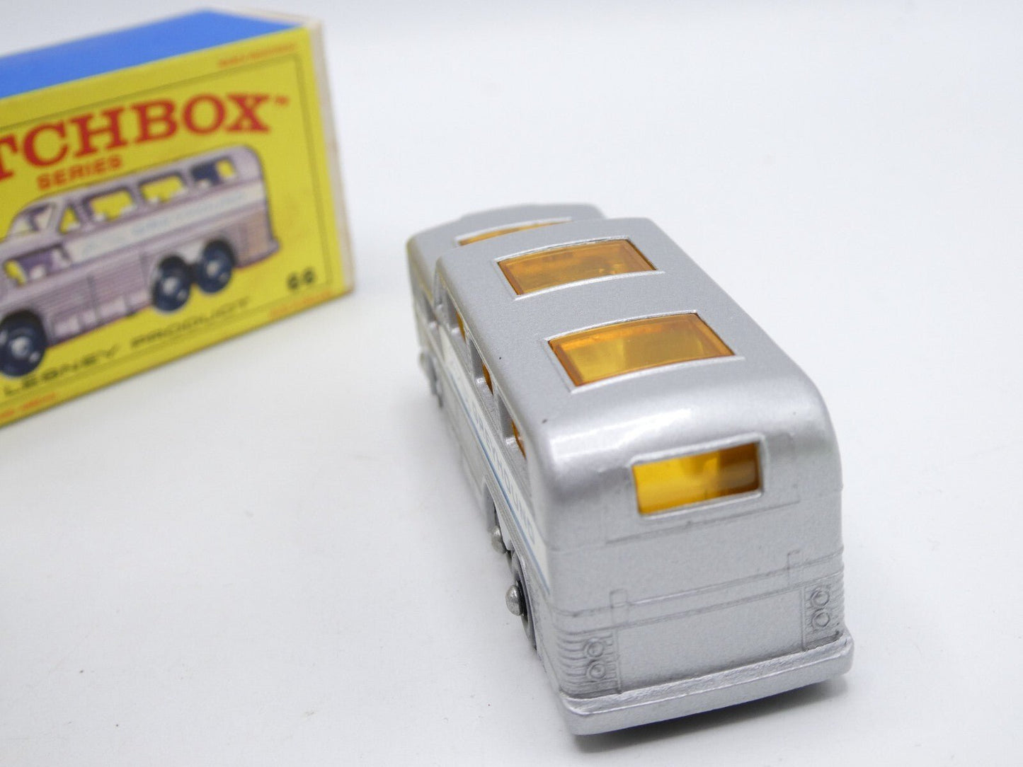 Matchbox Lesney 66 Greyhound Coach - Magic Matchbox