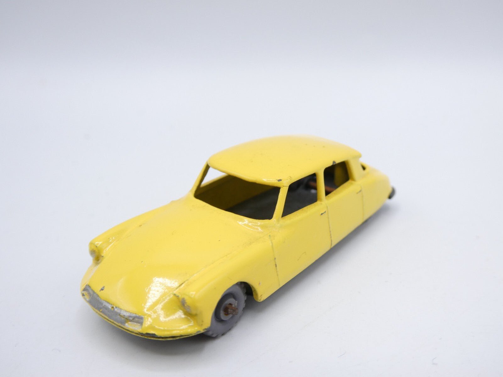 Matchbox Lesney 66a Citroen DS19 GPW SC1 Rare NO DOOR BRACES - Magic Matchbox