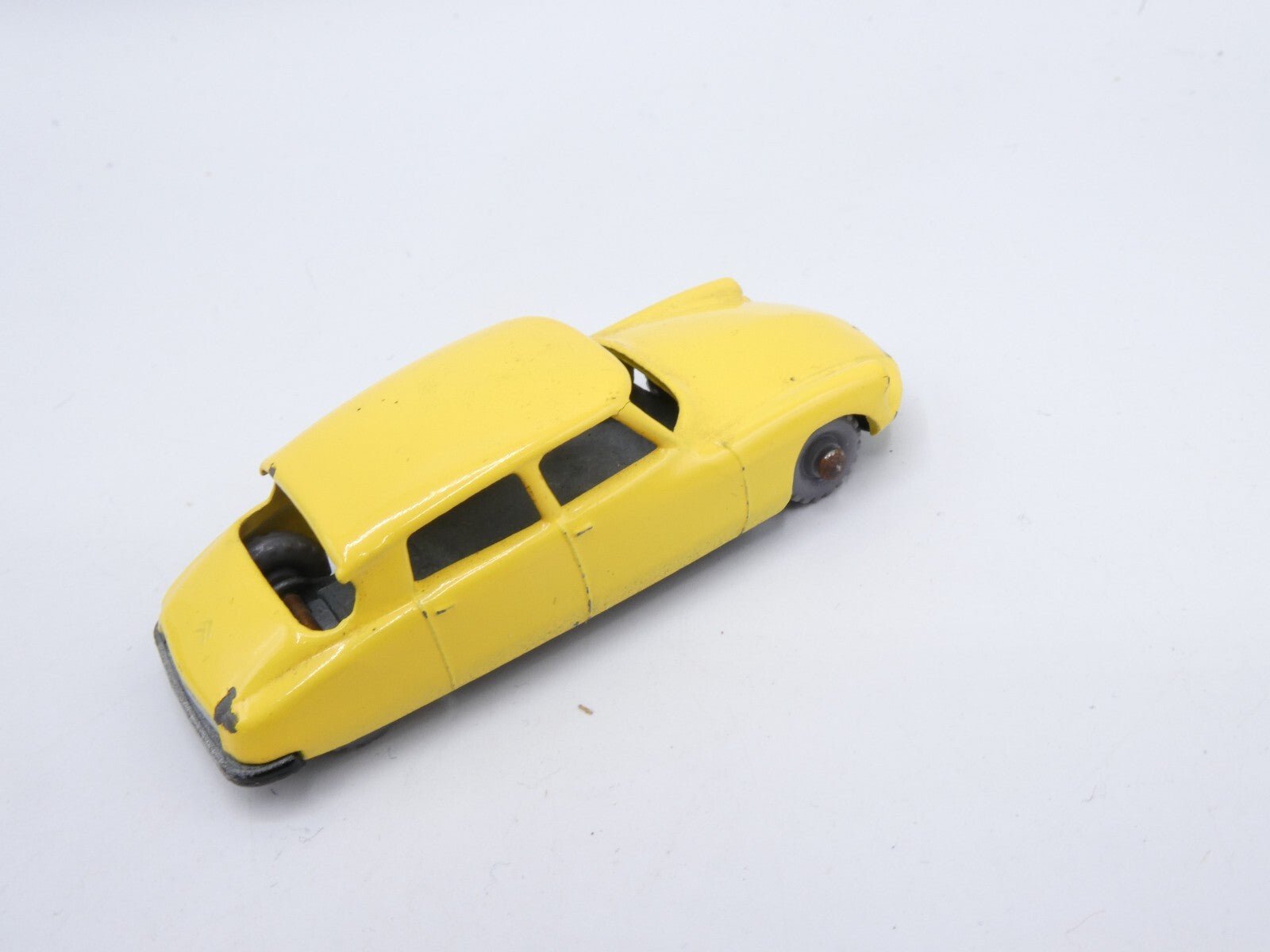 Matchbox Lesney 66a Citroen DS19 GPW SC1 Rare NO DOOR BRACES - Magic Matchbox