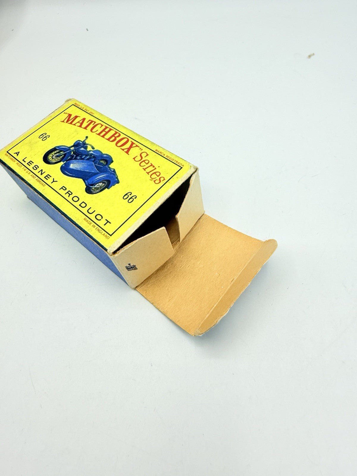 Matchbox Lesney 66b Harley Davidson motorcycle and side car - Magic Matchbox