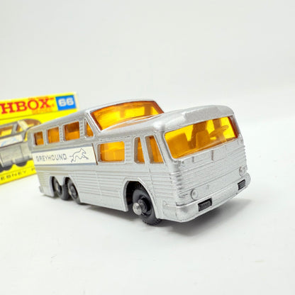 Matchbox Lesney 66c Greyhound Coach - Magic Matchbox