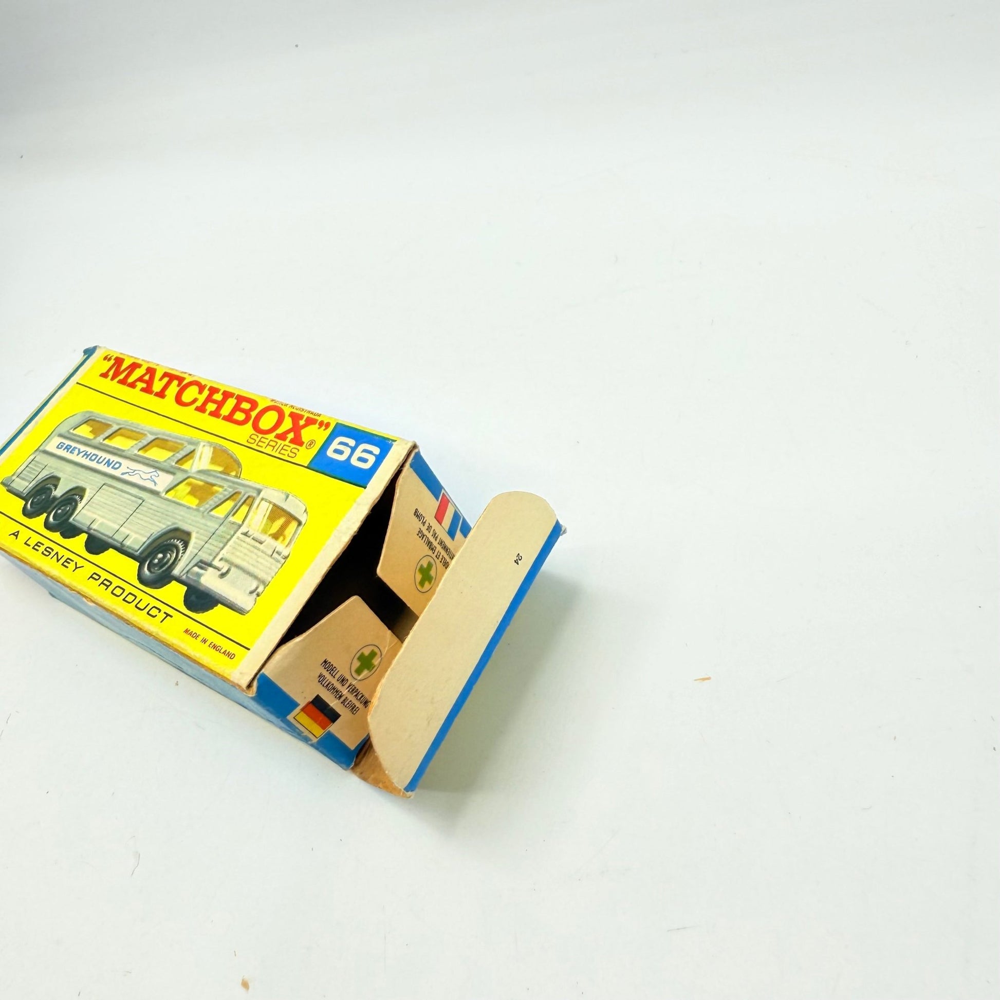 Matchbox Lesney 66c Greyhound Coach - Magic Matchbox