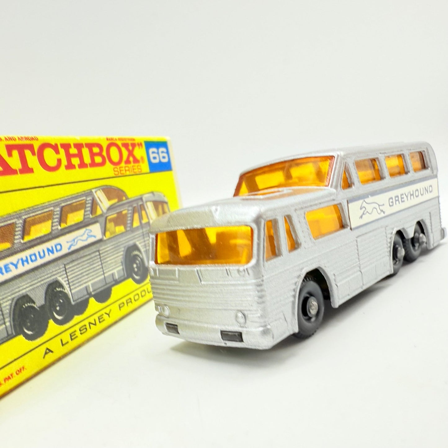 Matchbox Lesney 66c Greyhound Coach - Magic Matchbox