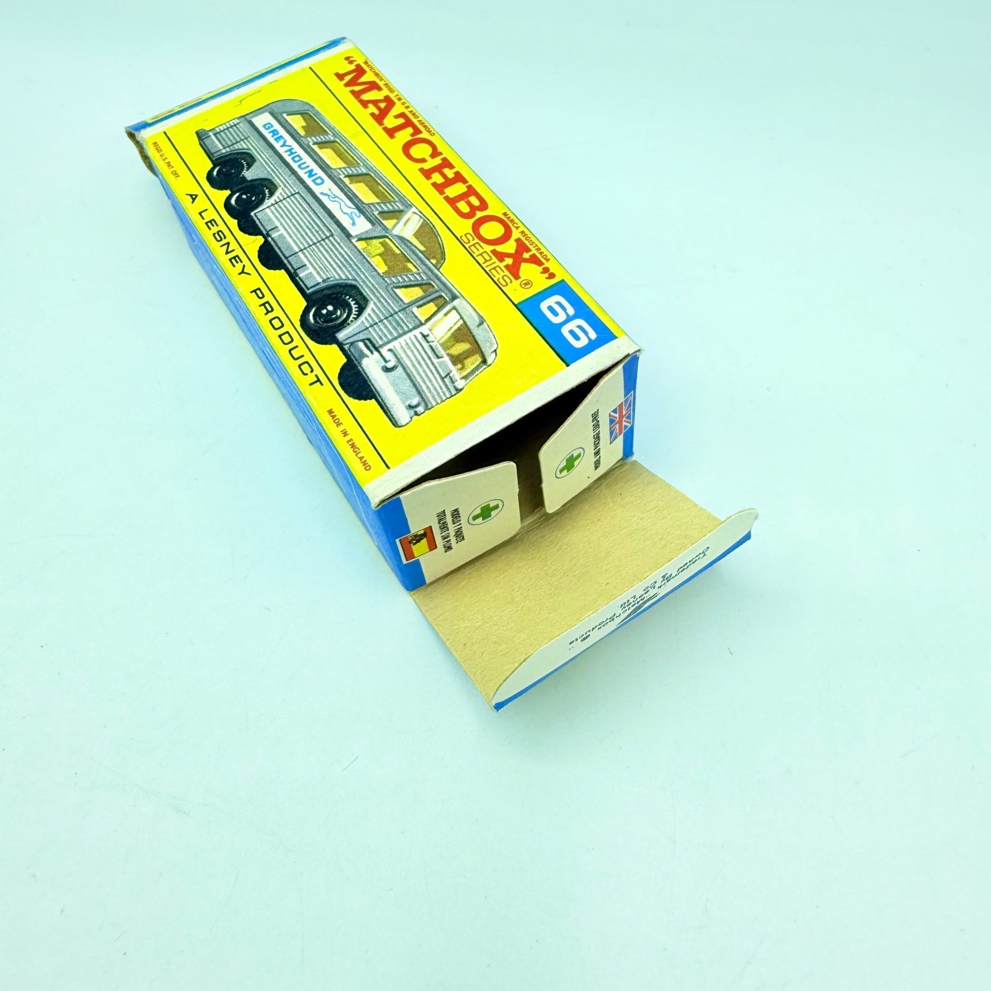 Matchbox Lesney 66c Greyhound Coach - Magic Matchbox