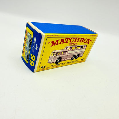 Matchbox Lesney 66c Greyhound Coach Clear Windows - Magic Matchbox