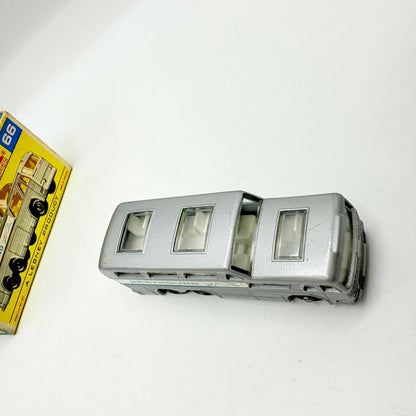 Matchbox Lesney 66c Greyhound Coach Clear Windows - Magic Matchbox