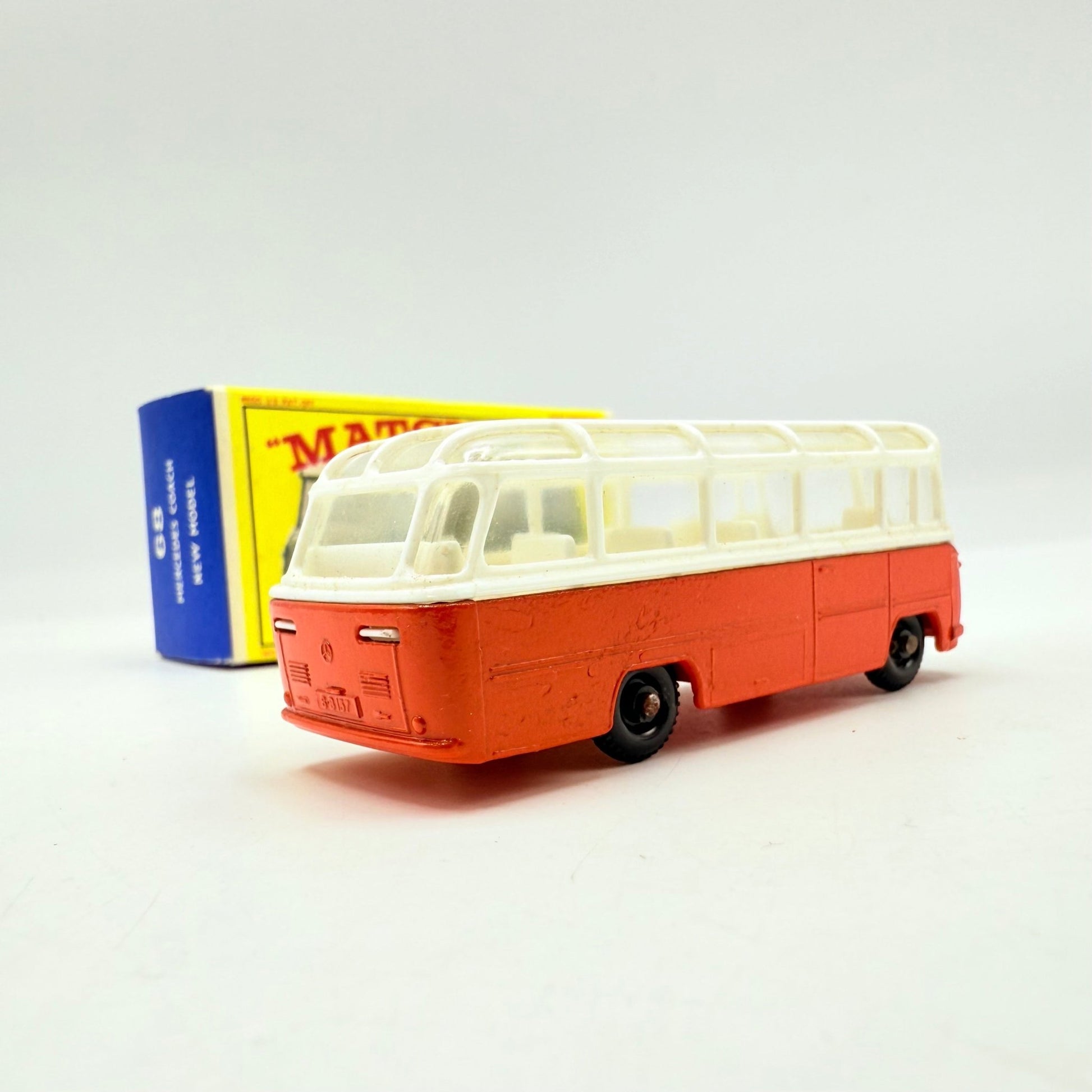 Matchbox Lesney 68b Mercedes Coach - Magic Matchbox