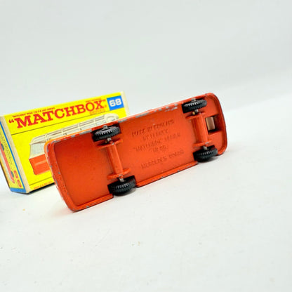 Matchbox Lesney 68b Mercedes Coach - Magic Matchbox