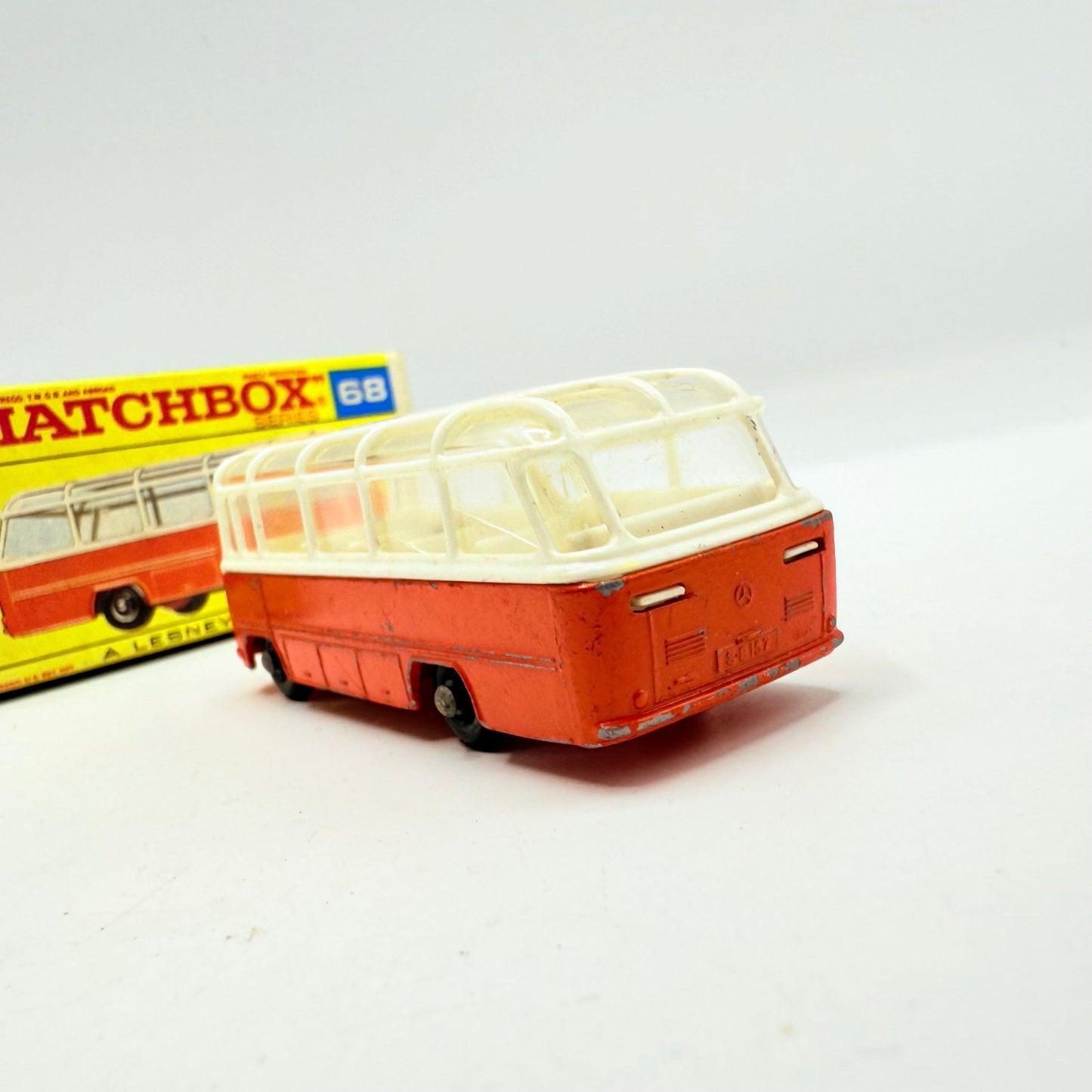 Matchbox Lesney 68b Mercedes Coach - Magic Matchbox