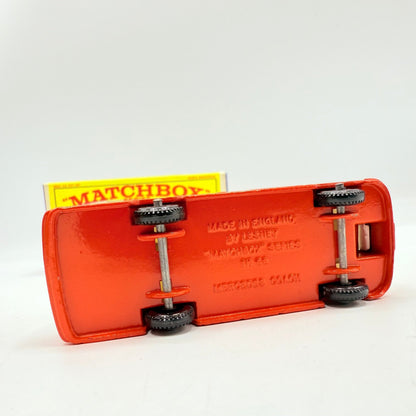 Matchbox Lesney 68b Mercedes Coach - Magic Matchbox