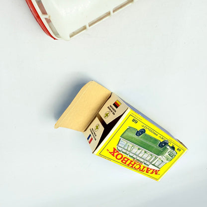 Matchbox Lesney 68b Mercedes Coach - Magic Matchbox