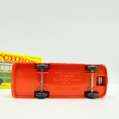 Matchbox Lesney 68b Mercedes Coach - Magic Matchbox