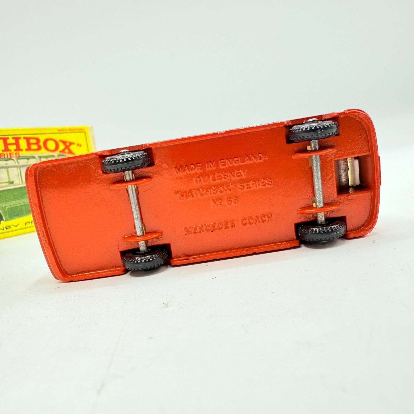 Matchbox Lesney 68b Mercedes Coach - Magic Matchbox