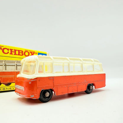 Matchbox Lesney 68b Mercedes Coach - Magic Matchbox