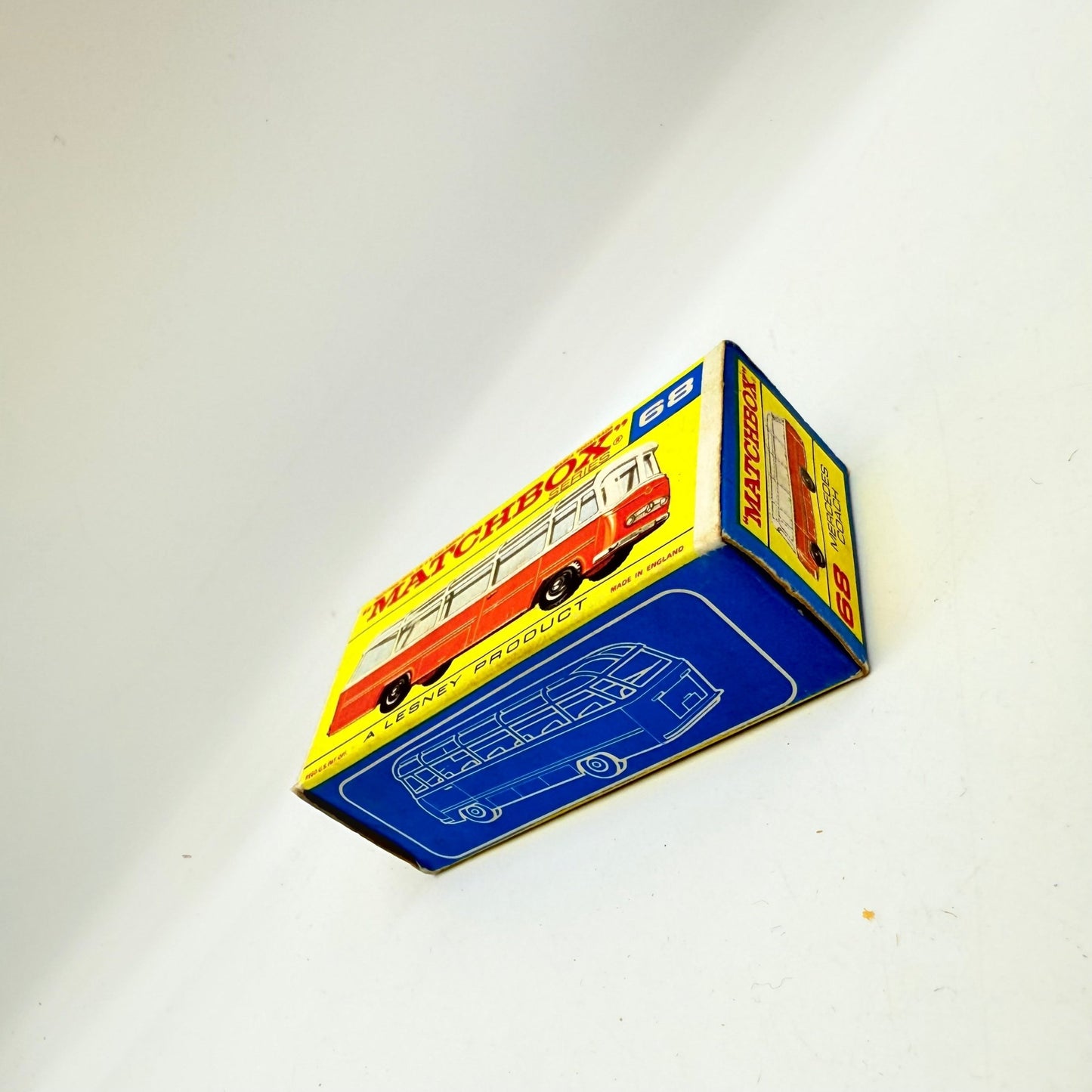 Matchbox Lesney 68b Mercedes Coach - Magic Matchbox