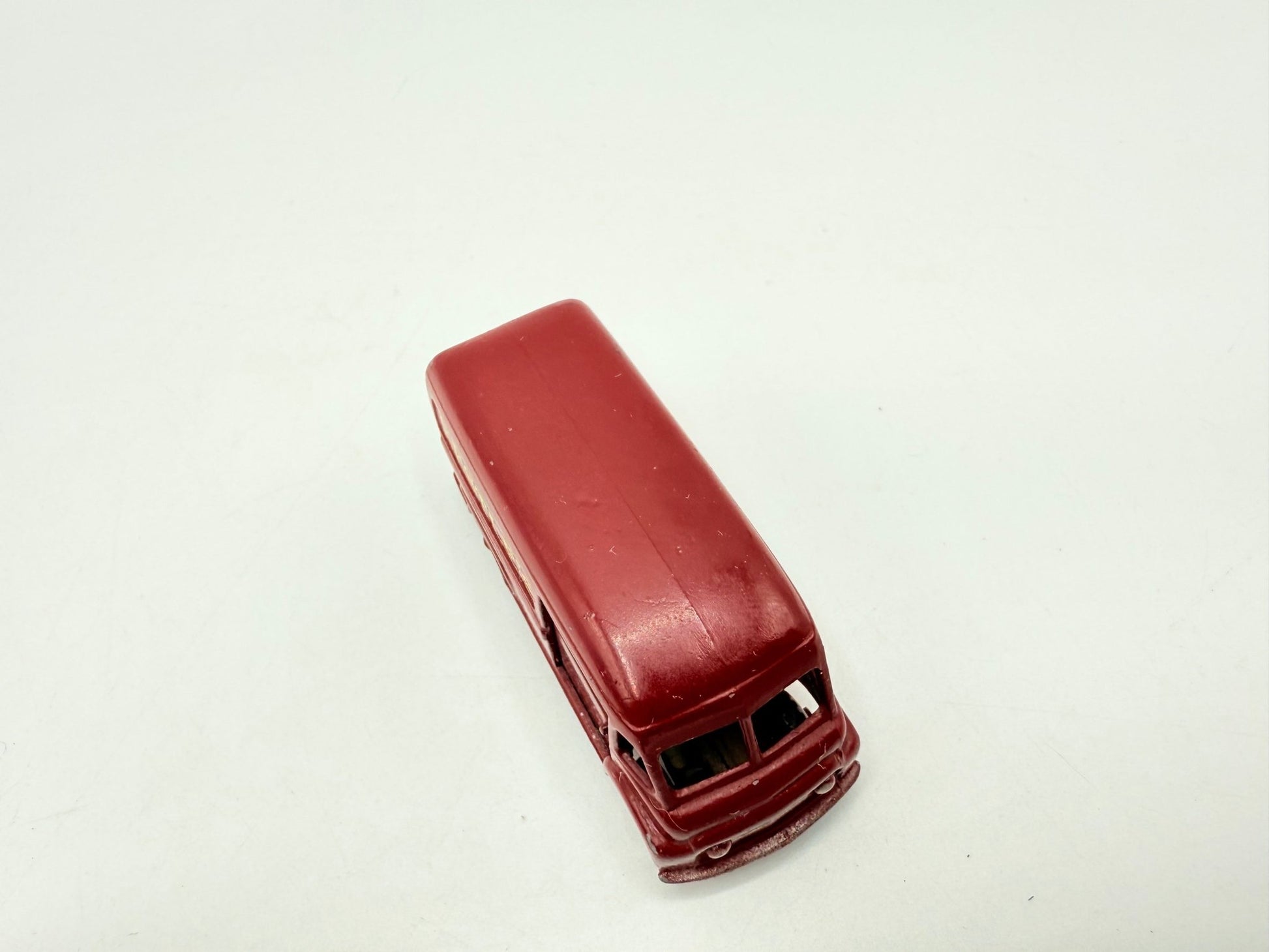 Matchbox Lesney 69a Commer Nestle's Van GPW - Magic Matchbox