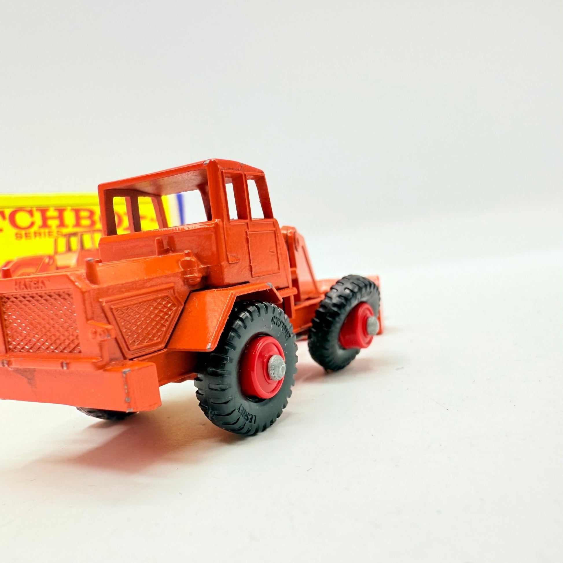 Matchbox Lesney 69b Hatra Shovel Orange - Magic Matchbox