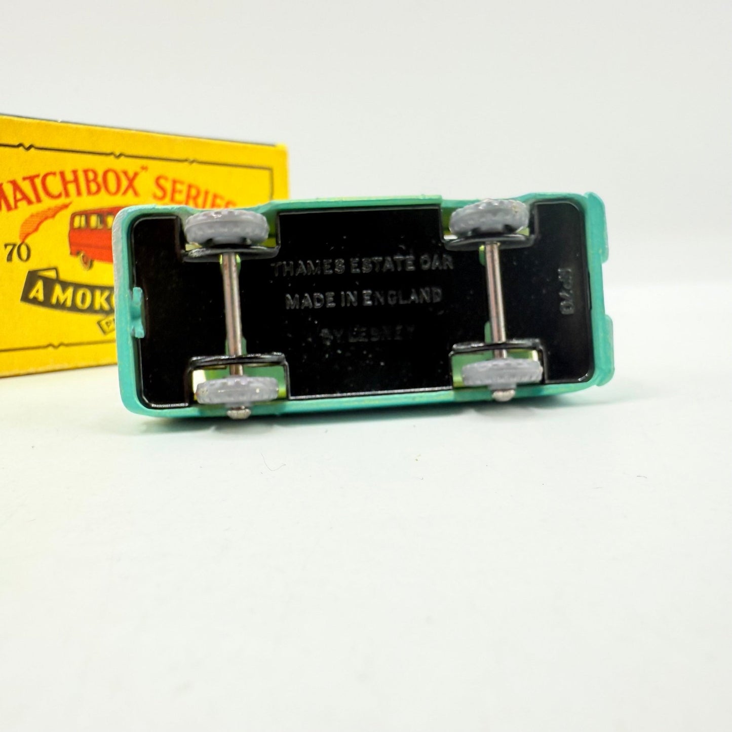 Matchbox Lesney 70a Ford Thames Estate Car GPW - Magic Matchbox