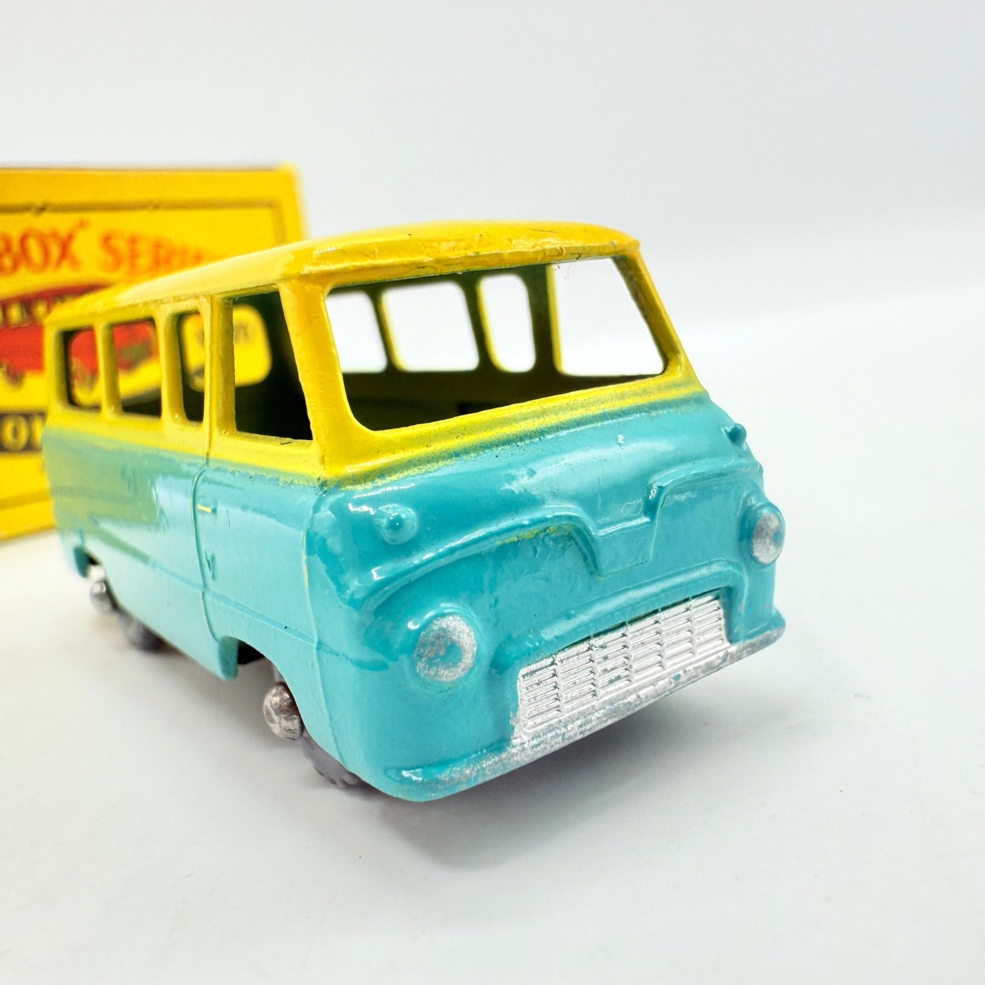 Matchbox Lesney 70a Ford Thames Estate Car GPW - Magic Matchbox