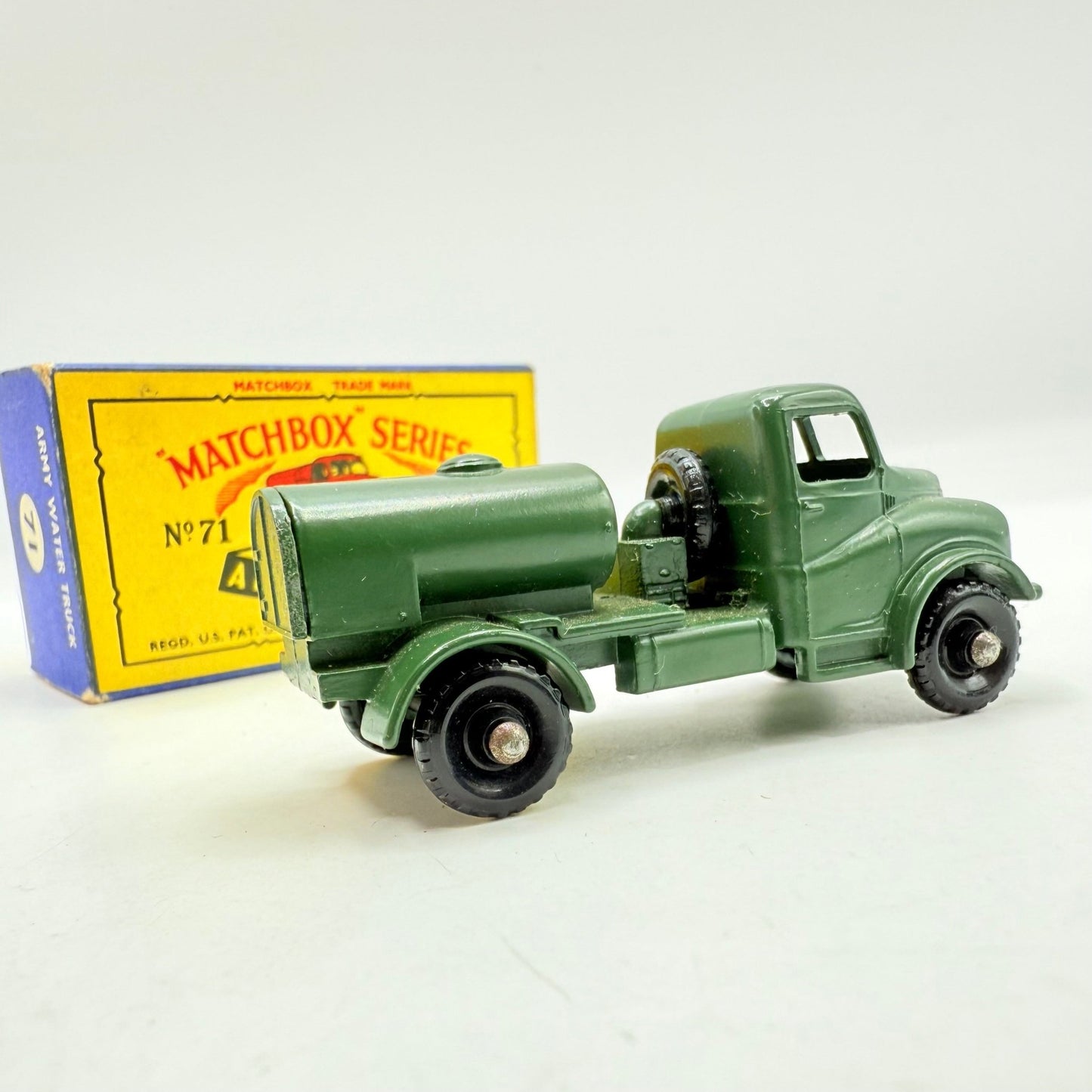 Matchbox Lesney 71a Austin 200 Gallon Water Tanker - Magic Matchbox