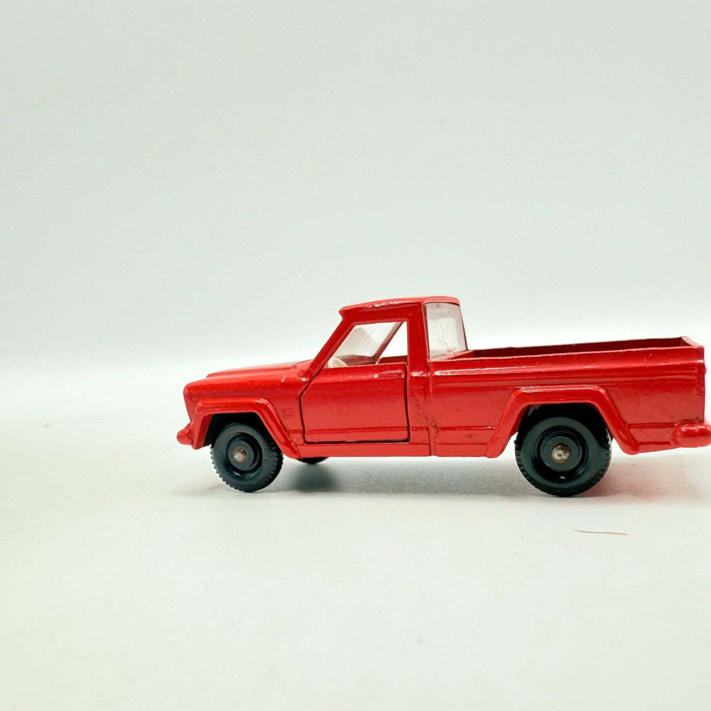 Matchbox Lesney 71b Gladiator Jeep - Magic Matchbox