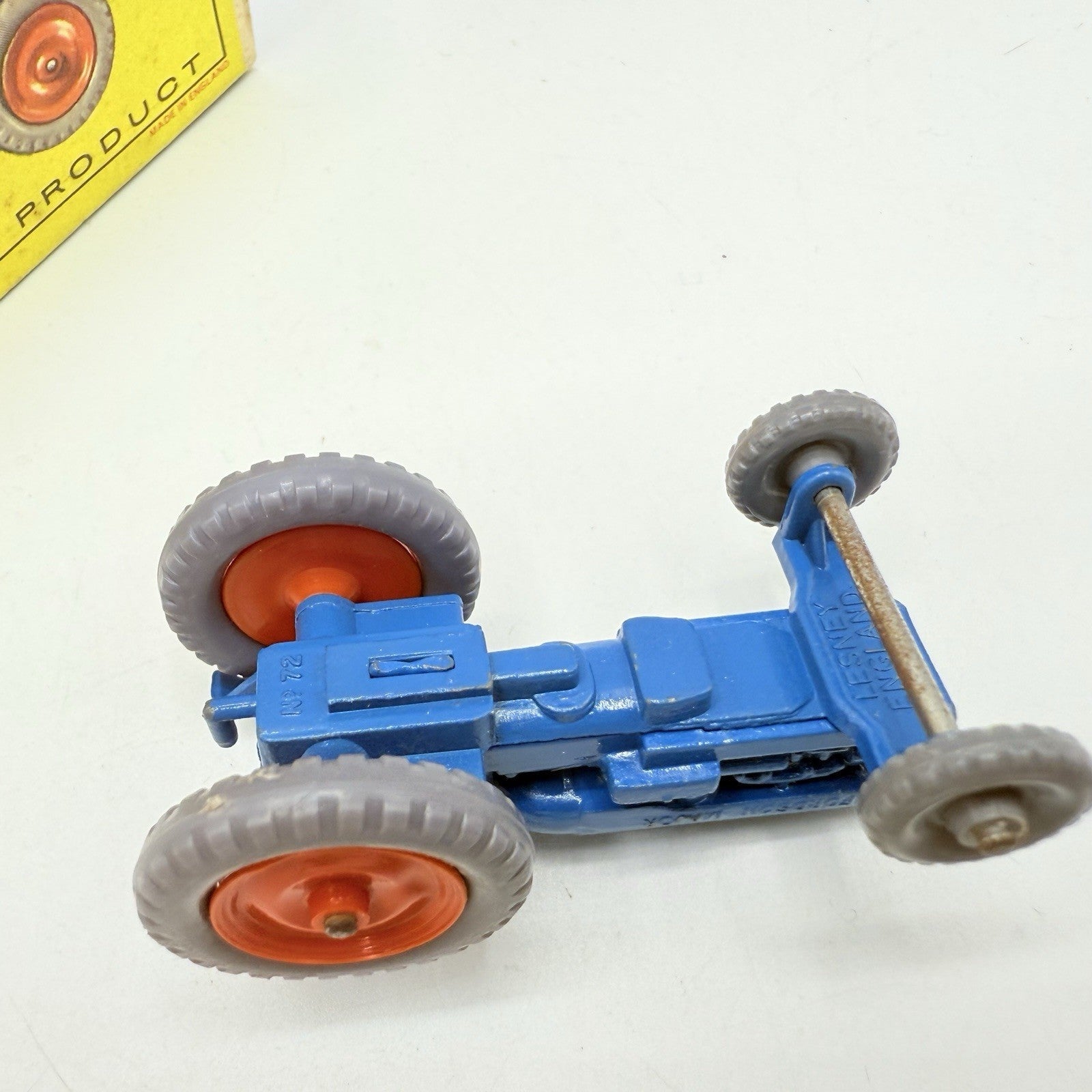Matchbox Lesney 72a Fordson Tractor Grey Tyres - Magic Matchbox