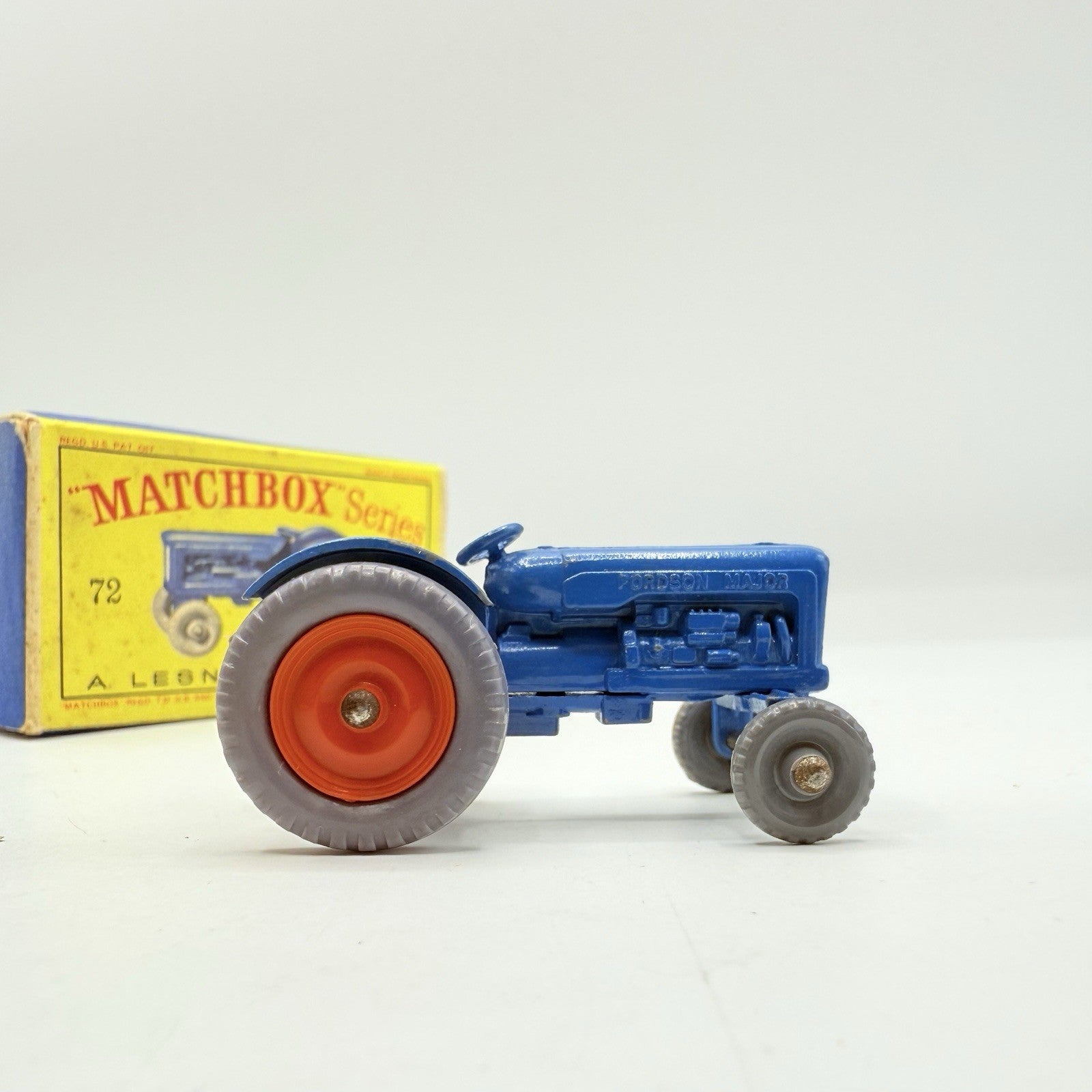Matchbox Lesney 72a Fordson Tractor Grey Tyres - Magic Matchbox