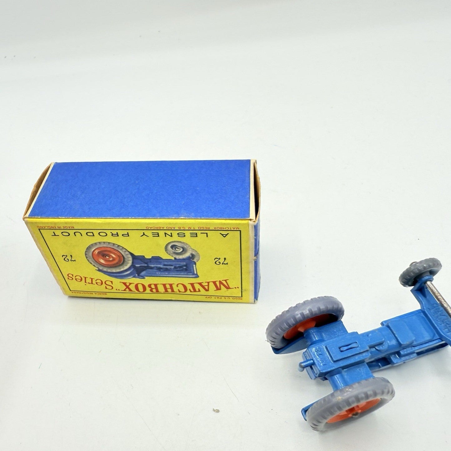 Matchbox Lesney 72a Fordson Tractor Grey Tyres - Magic Matchbox