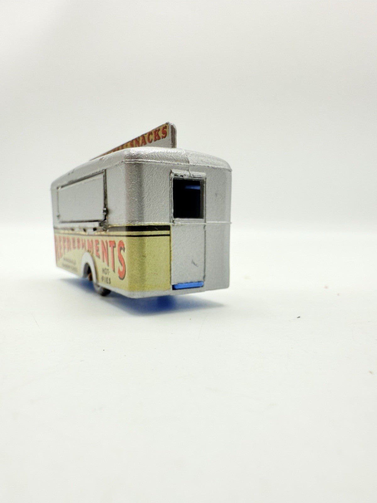 Matchbox Lesney 74a Mobile Refreshment Canteen GPW - Magic Matchbox