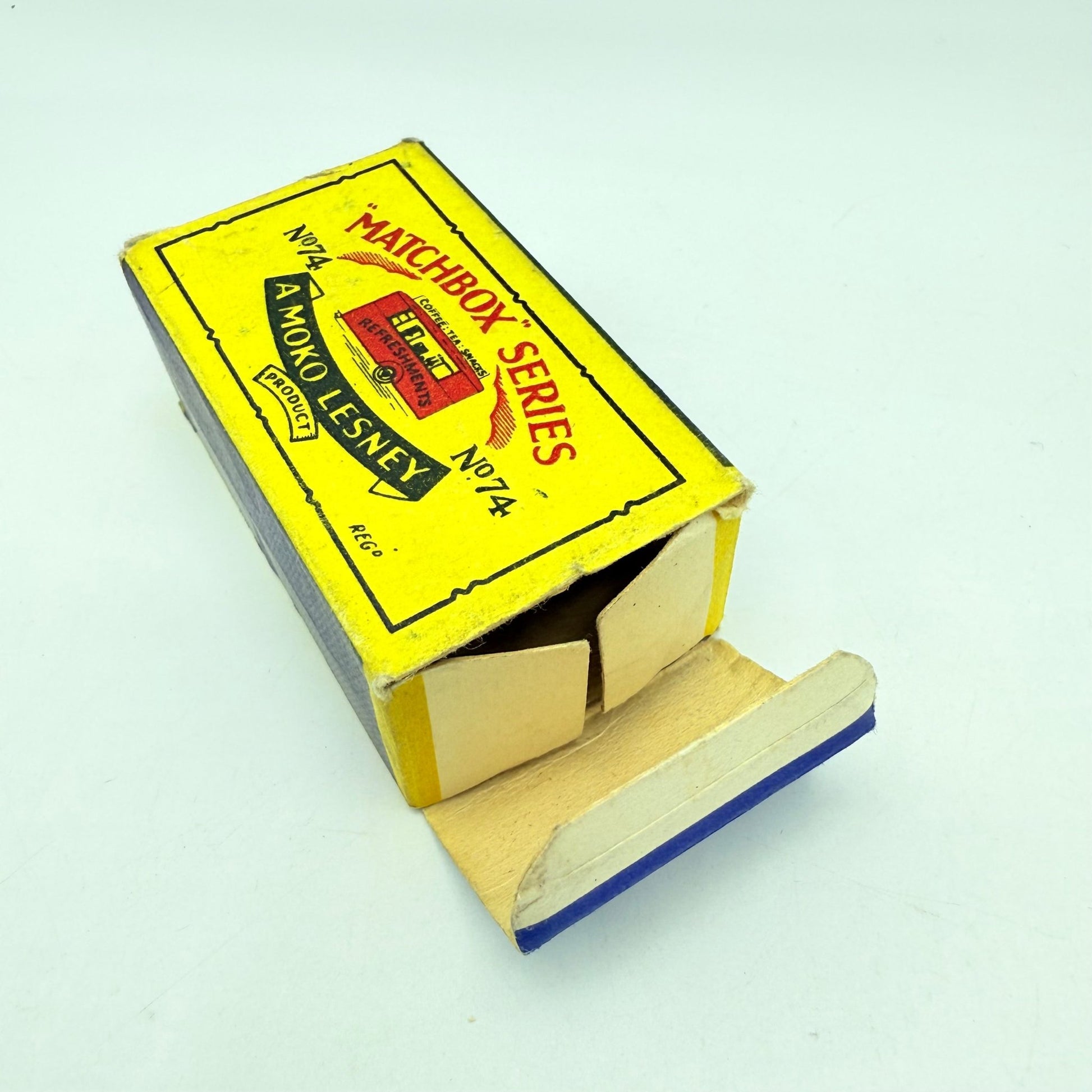 Matchbox Lesney 74a Mobile Refreshments Canteen Off - White GPW - Magic Matchbox