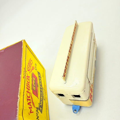 Matchbox Lesney 74a Mobile Refreshments Canteen Off - White GPW - Magic Matchbox