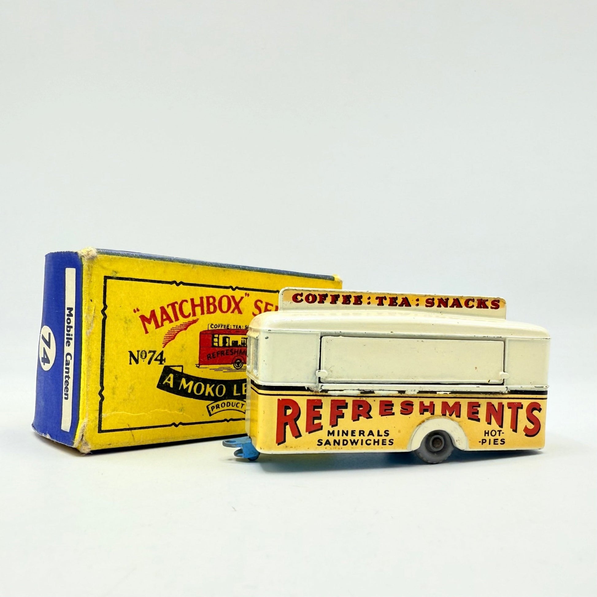 Matchbox Lesney 74a Mobile Refreshments Canteen Off - White GPW - Magic Matchbox