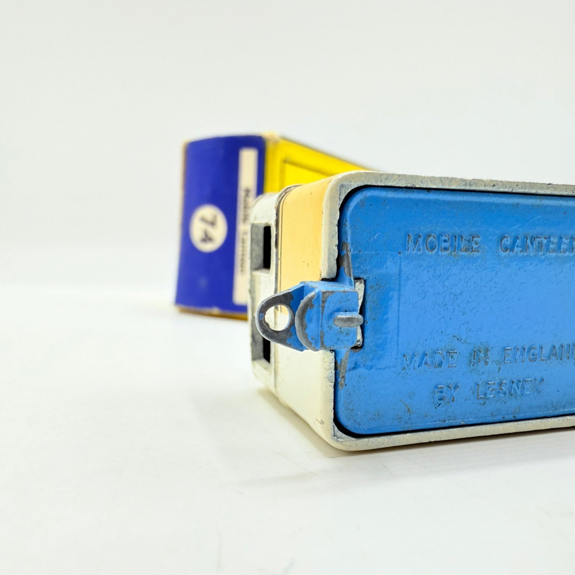 Matchbox Lesney 74a Mobile Refreshments Canteen Off - White GPW - Magic Matchbox