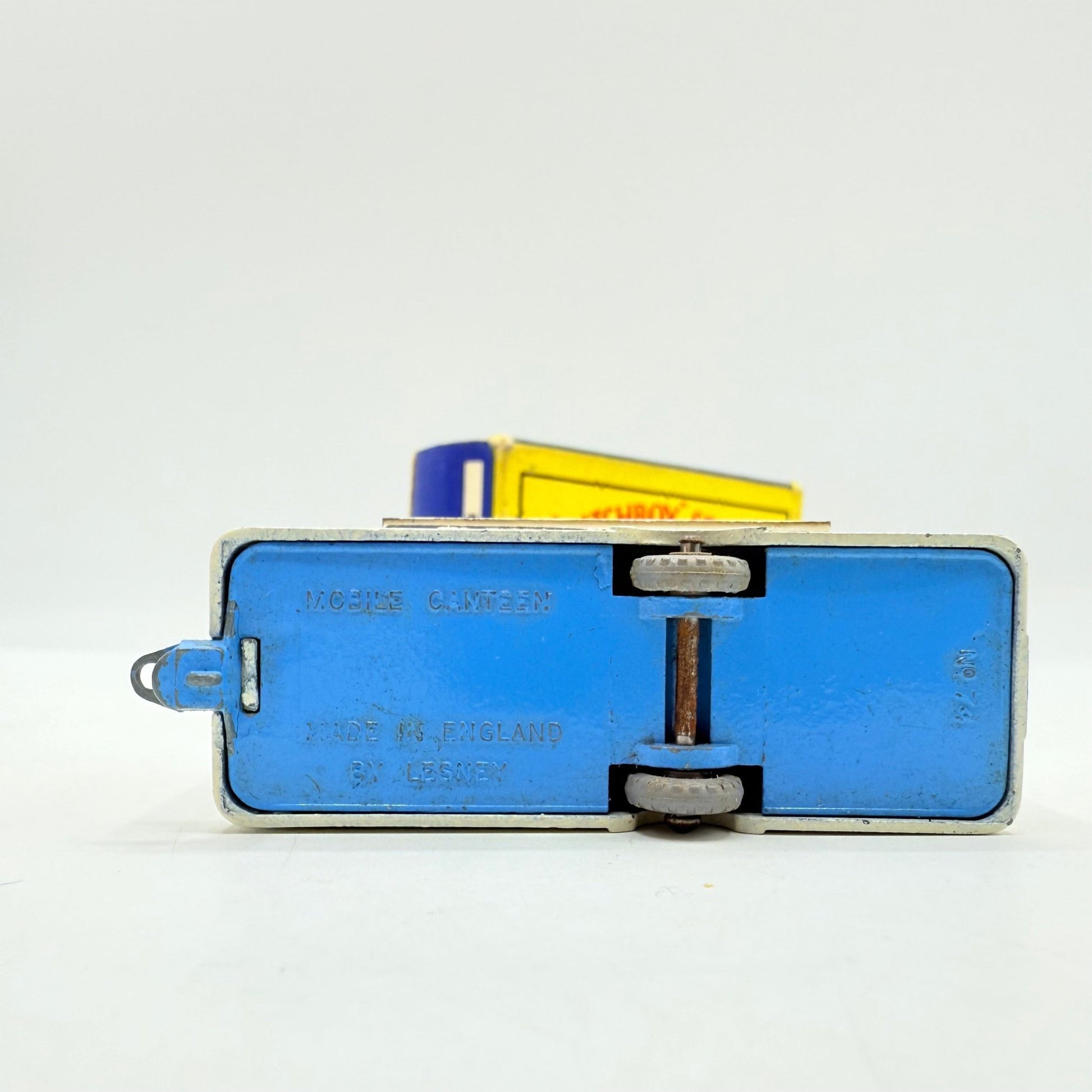 Matchbox Lesney 74a Mobile Refreshments Canteen Off - White GPW - Magic Matchbox