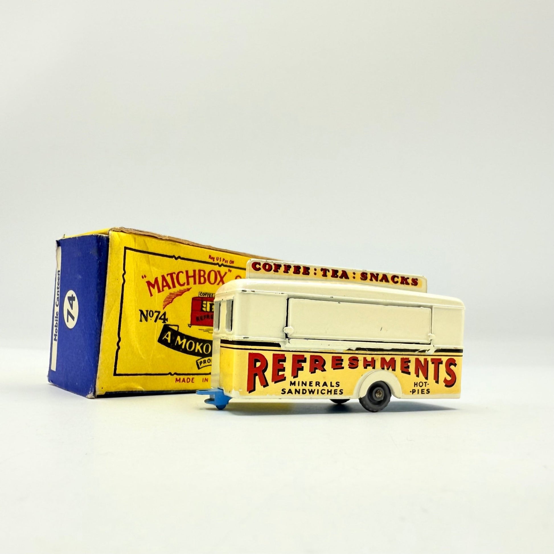 Matchbox Lesney 74a Mobile Refreshments Canteen Off - White GPW - Magic Matchbox