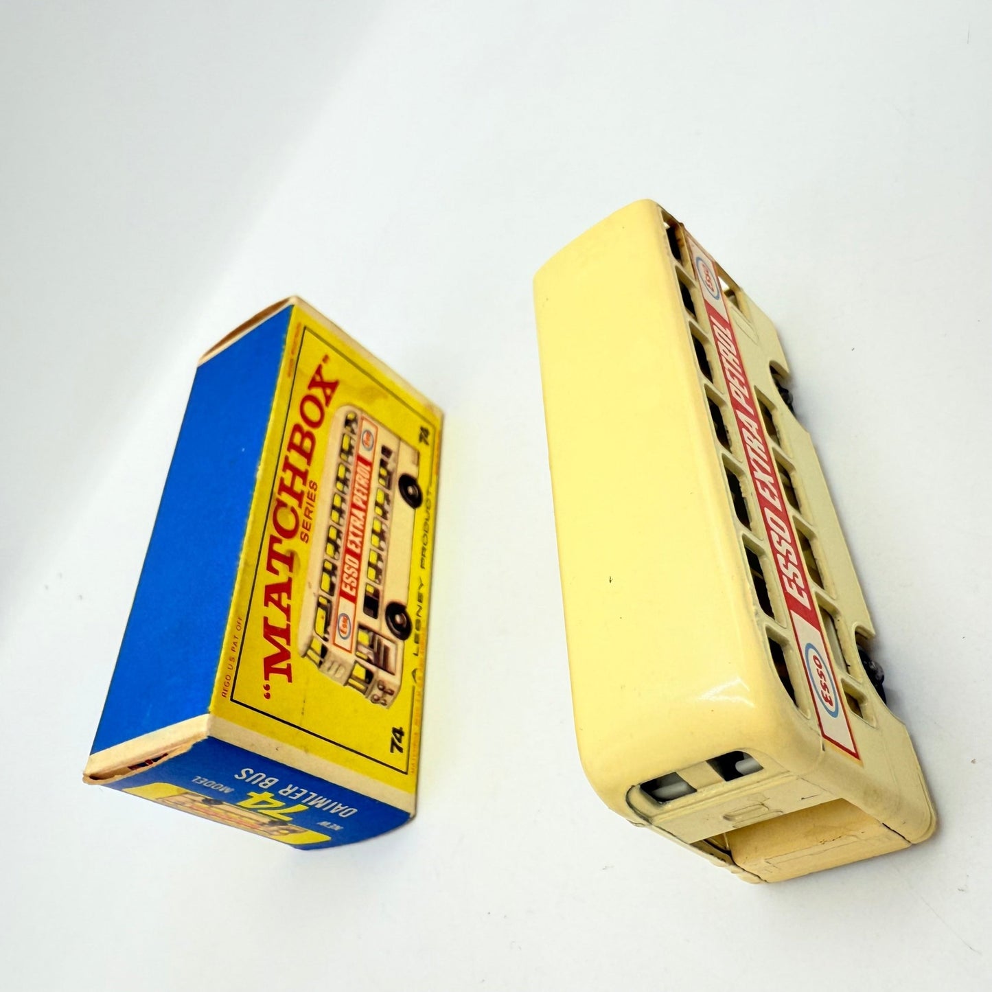 Matchbox Lesney 74b Daimler Bus - Magic Matchbox